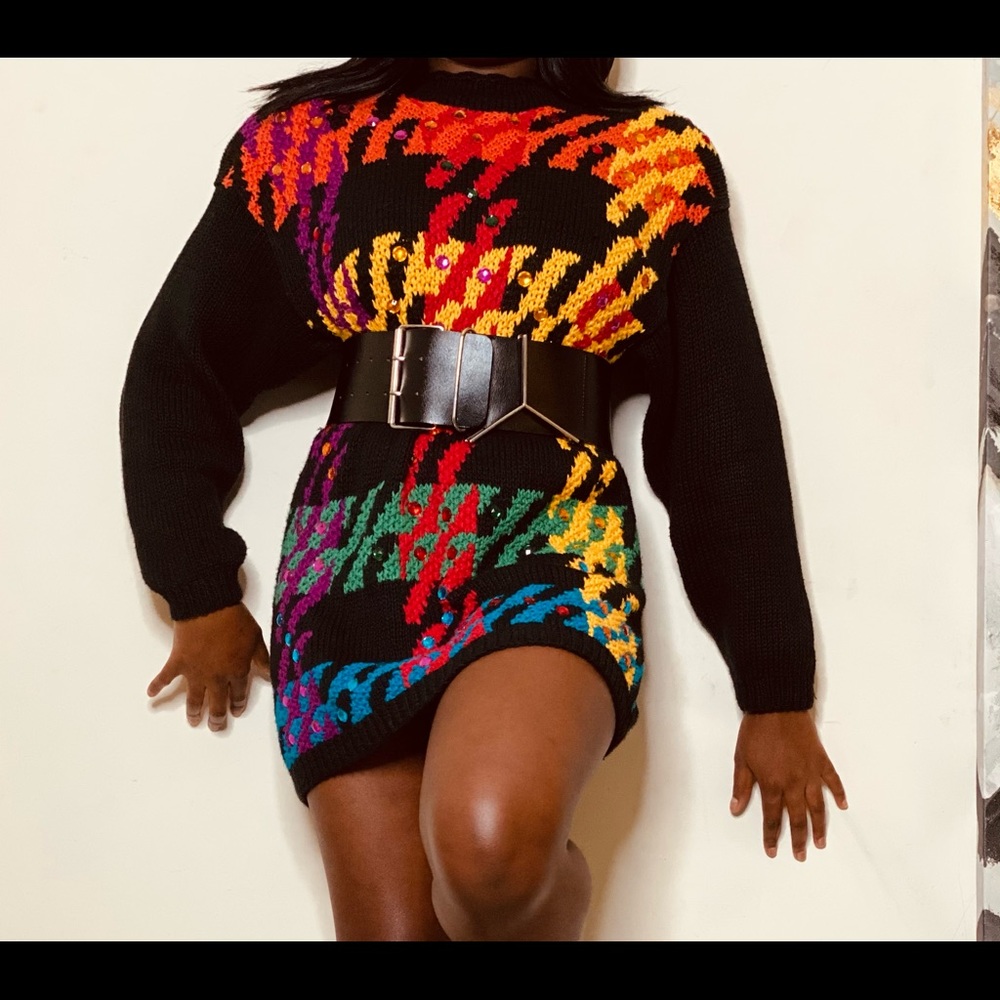 Vintage padded shoulder sweater with multicolor crystals